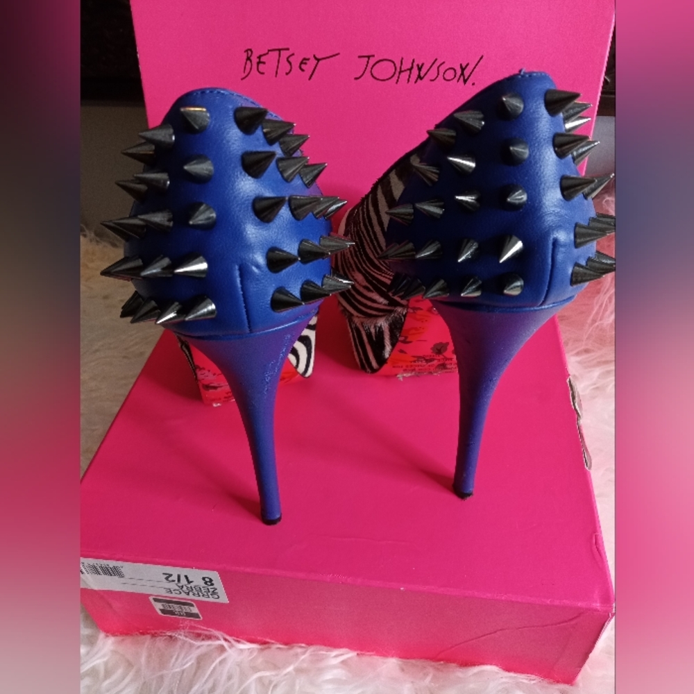 Betsey Johnson 🔥 size 8.5 Grrace Zebra Stripe Stiletto Platform Heel 👠 - Picture 3 of 5
